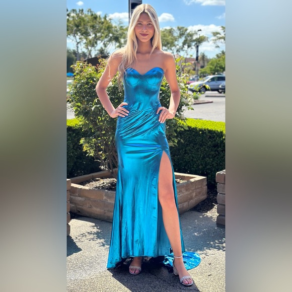 Sherri Hill Dresses & Skirts - Sherri Hill Strapless Metallic Blue Dress